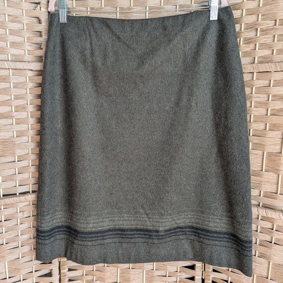 Brooks Brothers, Vtg Brooks Brothers Wool Blend Striped Hem Skirt Neutral Green Size 14 Capsule