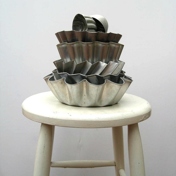 Assortment of 14 Aluminum Molds - Jello - Cake - Instant Collection - Repurpose