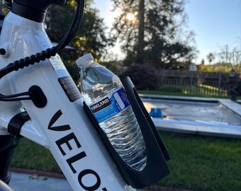 Bike Water Bottle Cage with Hidden AirTag Holder: carbon fiber PETG GPS Tracker Compartment