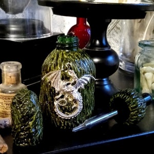 Dungeons, Dragons, Oh my!! Dragonborn apothecary Tincture Potion Bottle w/ dropper, Old world, drip-glaze, Glass insert .25 oz