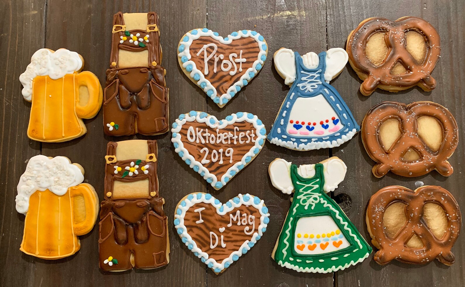 Oktoberfest sugar cookie favors