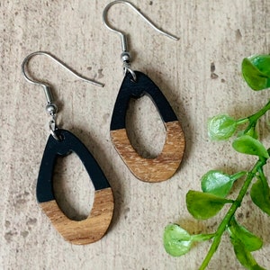 Black Resin + Wooden Earrings, Black wood resin, Black wave