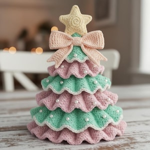 Ruffled Christmas Tree Crochet Pattern, Christmas Crochet Pattern, Layered Tree Amigurumi, Holiday Home Decor, Beginner Crochet PDF Pattern