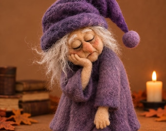 Handmade Felt Witch Figurine, 3.15 in Purple Halloween Witch, Needle Felted Autumn Decor, Whimsical Spooky Shelf Ornament, Witch Lover Gift