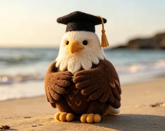 Handmade Needle Felted Bald Eagle Graduation Gift, Graduation Cap Eagle Figurine, Unique Graduation Decor, Wool Felt Bird Ornament