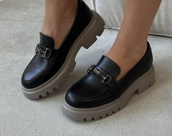Mocassini penny in pelle nera da donna / Scarpe da ufficio con plateau spesso / Stile classico moderno / Scarpe da donna / Mocassini spessi / Scarpe da donna