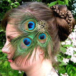 PEACOCK FEATHER FASCINATOR Tribal Fusion Belly Dance hair jewelry Larp elf fairy costume accessory barrette Fantasy Steampunk goth headpiece