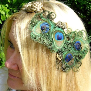 2 x PEACOCK feather HEAD PIECE Bride fascinator Bridesmaids hair clip barette Wedding hair jewelry Flower Girl adornment Baroque Renaissance