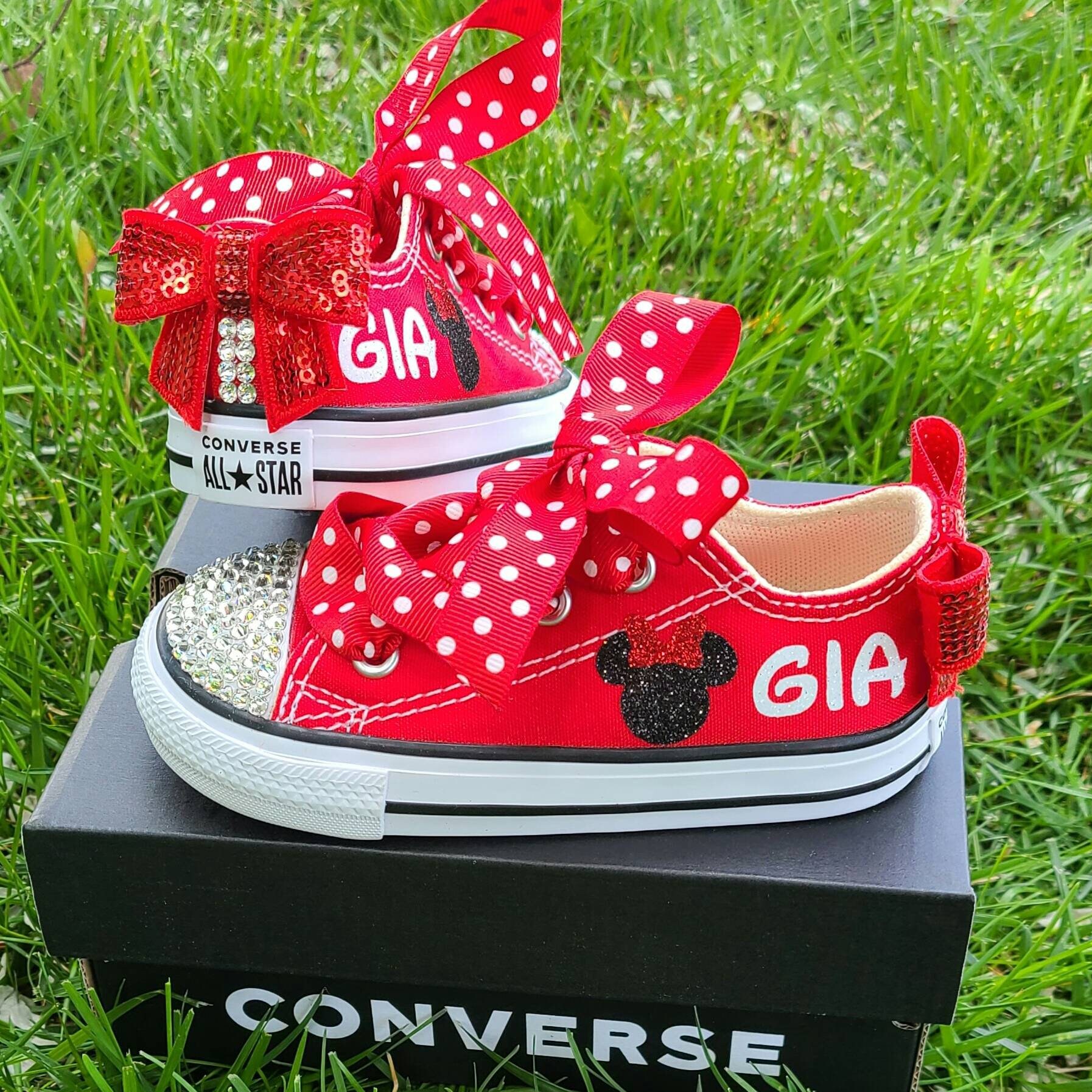 girls red converse