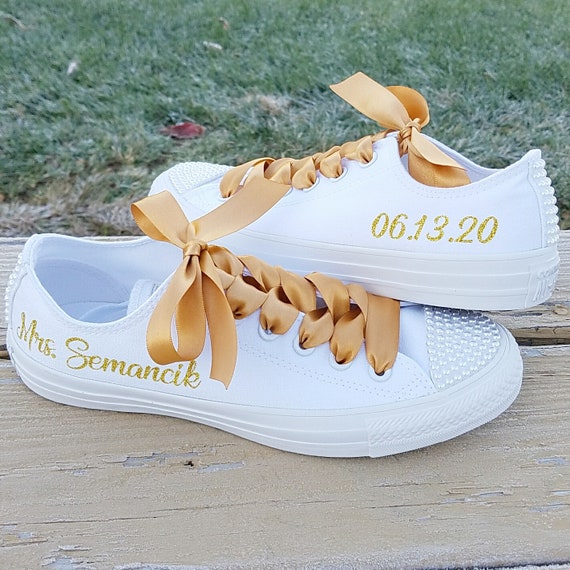 Converse de mariage blanc personnalisé, blanc avec perle blanche