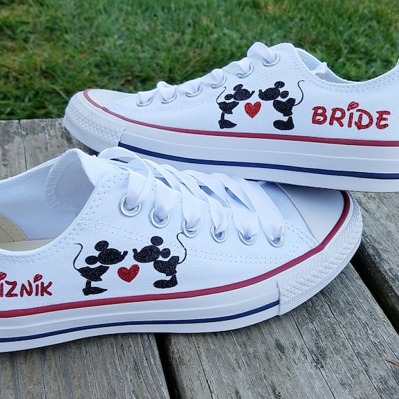 converse mickey