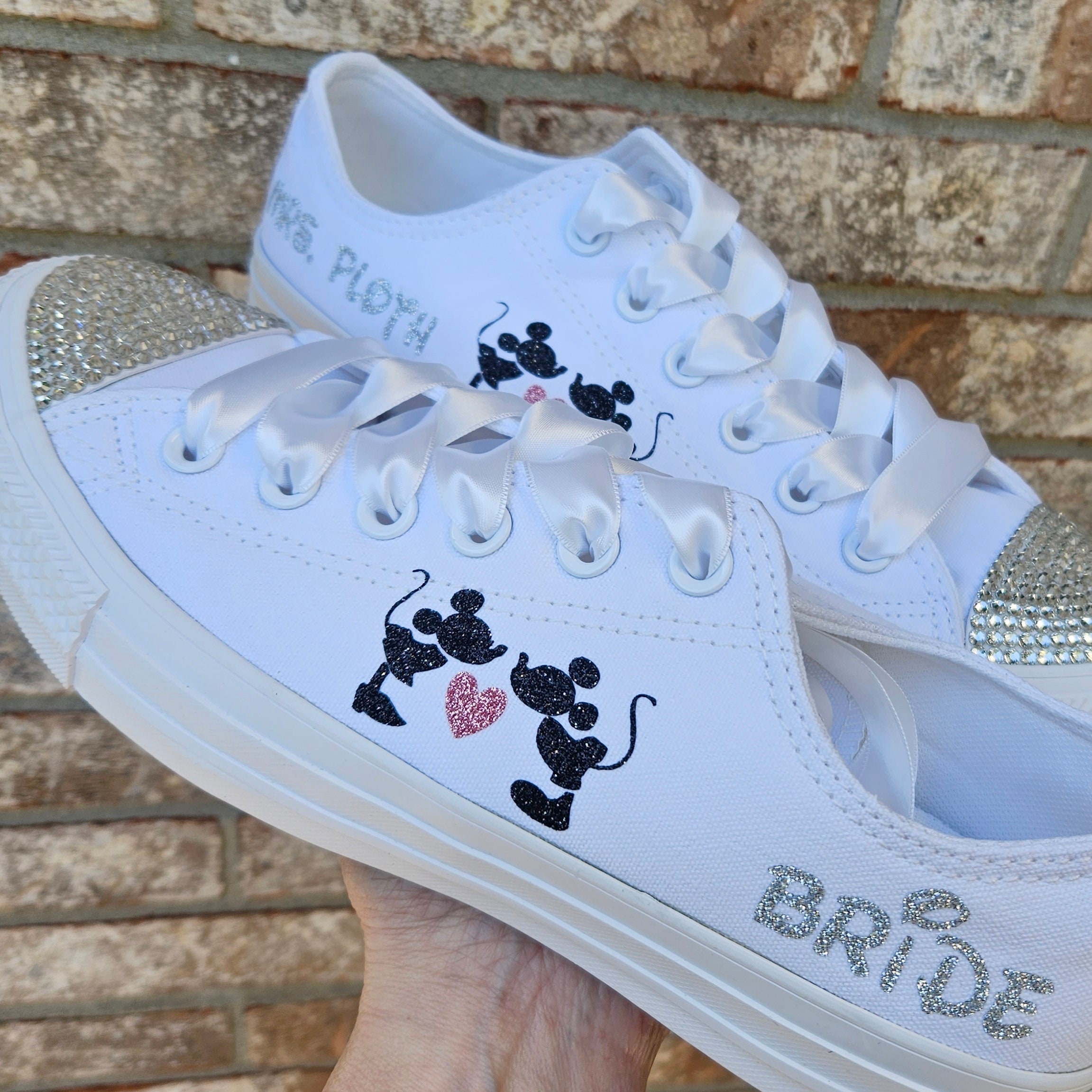 Converse personalizado de boda de Disney zapatillas nupciales personalizadas de Mickey y Minnie besandose elija sus colores totalmente personalizable zapato de cristal Etsy Mexico