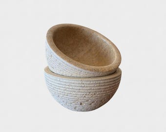 Mini bol en pierre naturelle - 9,5 cm (3,7") de diamètre - Petit bol décoratif fait main