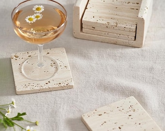 Posavasos de travertino hechos a mano con soporte: posavasos de piedra natural (juego de 6)