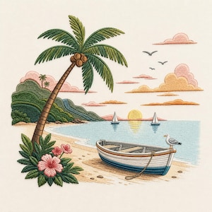 Op de afbeelding: Geborduurd kunstwerk van een tropisch strand. Een palmboom met kokosnoten leunt over een zandstrand. Een kleine boot ligt op het strand, met een zeemeeuw op de rand. De lucht toont wolken, vogels en een ondergaande zon.