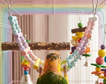 Scala per uccelli arcobaleno e altalena con nappa, giocattolo in legno per pappagalli