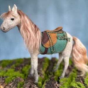 Horse & Saddle PDF pattern
