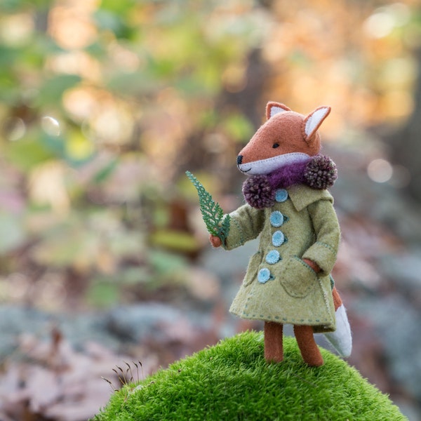 Fox coat PDF pattern, felt coat pattern, miniature clothing, doll coat pattern, DIY felt, DIY doll clothing