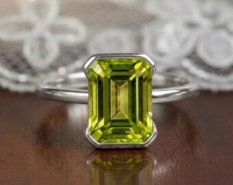 Anillo de compromiso de plata maciza con peridoto talla esmeralda, anillo solitario de piedra preciosa verde, joyería de la piedra natal de agosto, regalo Art Déco para ella.