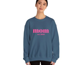 mom script logo Sweatshirt | Minimal Monogram Crewneck