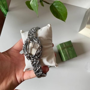 Alabaster industries - Etsy 日本