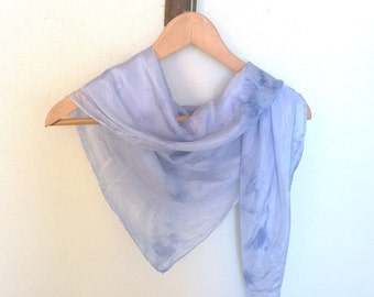 Zeemeermin – Lichtblauwe zijden sjaal, handgeverfde sjaal van zijde