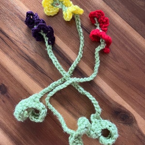 Crochet Flower and Stem Bookmark Pattern