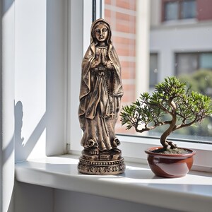 Elegant Virgin Mary Statue • Blessed Mother Figurine