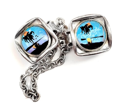 Vintage Butterfly Wings Sweater Clip - Tropical Beach Scene