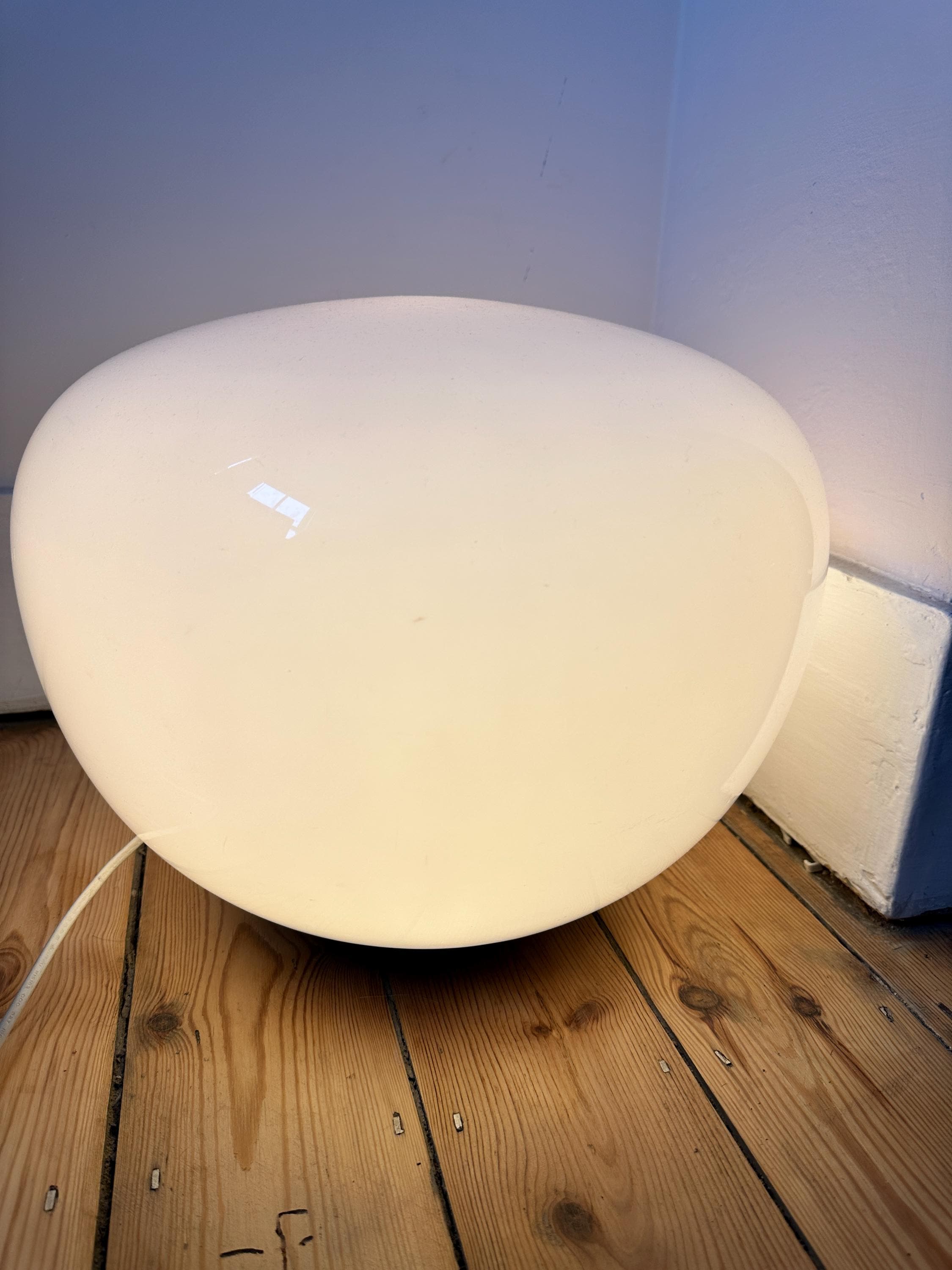OLD IKEA JONISK 床置 フロアライト スツール 北欧 モダン 廃番 Vintage ikea lamps are just spectacular 👌 this Jonisk table or