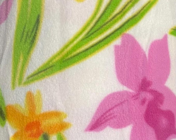 Hawaiian Multi-Flower Fleece Fabric – Soft Warm Tropical Print Material for Blankets, Crafts & Sewing fabric
