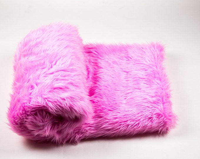 Throw faux fur shaggy 108" x 60" Hot Pink  Blanket / Bed Spread Coverlet  / Soft Ultra Suede Lining /