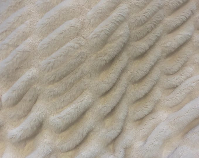 Ivory Ripple Chinchilla Mink Soft Faux Fur Fabric BY THE YARD