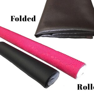 Puede incluir: Se muestran dos rollos de tela, uno rosa y otro negro. La tela rosa est&aacute; enrollada y la tela negra est&aacute; doblada. El texto "Doblado" est&aacute; sobre la tela doblada y el texto "Enrollado" est&aacute; debajo de la tela enrollada.