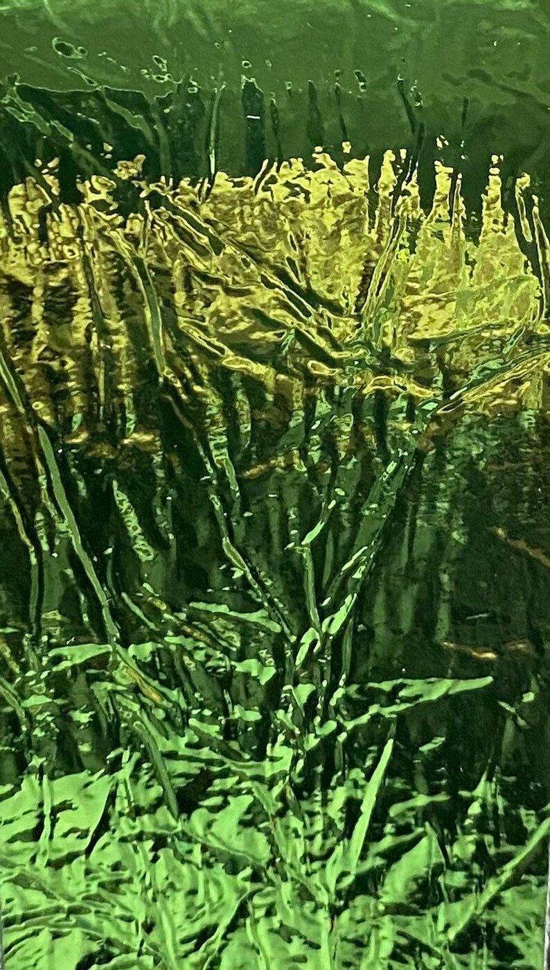 Green Cracked metallic reflective Distressed vinyl upholstery craft fabric per yard 54" Wide bild 1