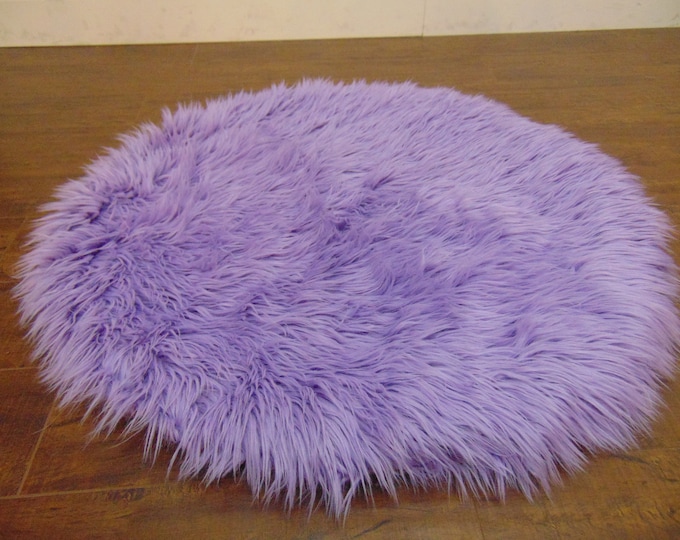 Lavender shaggy  Diameter Round Area Rug 36” Plush Faux Fur / Fake Shaggy Sheepskin Throw Rug /