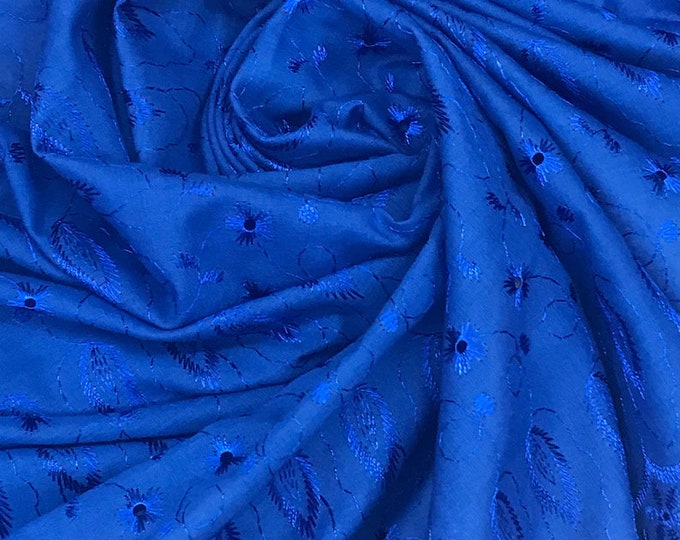 Royal Medium Weight Eyelet Double Scalloped Finished Edge Stitched Embroidery Poly Cotton Fabric, 42" Wide