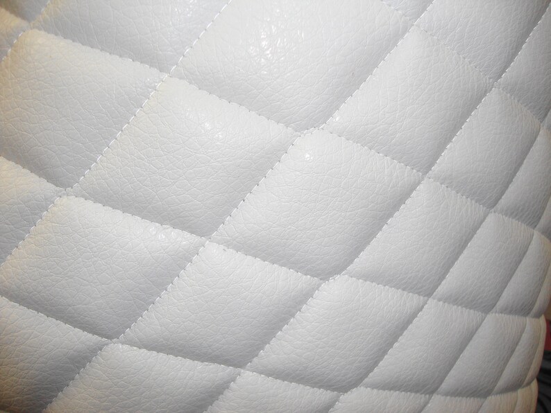 Tapicería de vinilo acolchado Tela blanca con respaldo de espuma de 3/8" Tela cortada a medida 52" de ancho imagen 2