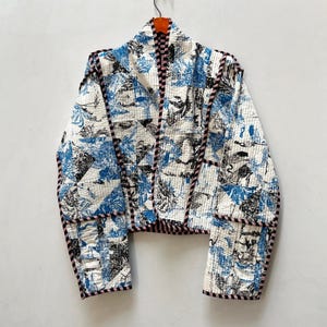 Handmade Patchwork Quilted Jacket Floral Print Cotton Kantha Jacket Lightweight Cotton Jacket Winter Wear Jacket, Women's Wear Jacket
