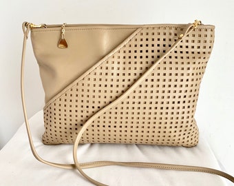 Brio Beige Leather Rectangular Shoulder Bag/ Clutch