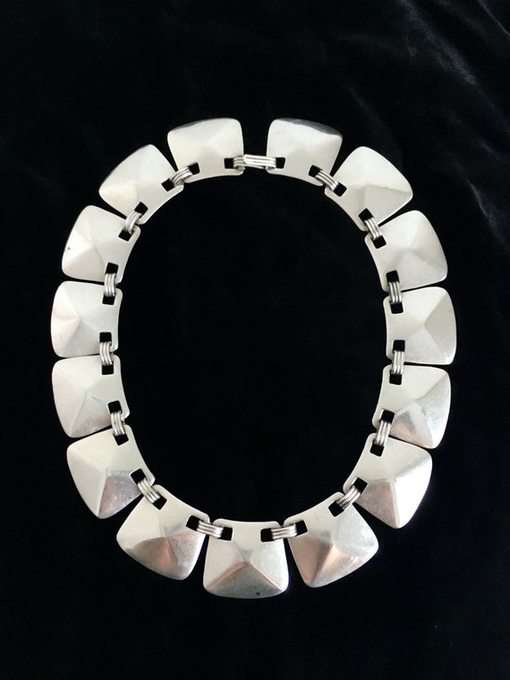 Hector Aguilar "Shields" Necklace Choker, Mexican Midcentury Modern, 940 Sterling Silver