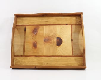 Vintage Wooden Tray with Pine Knots, Made by Glen Crafts in Mississippi, Nice Quality