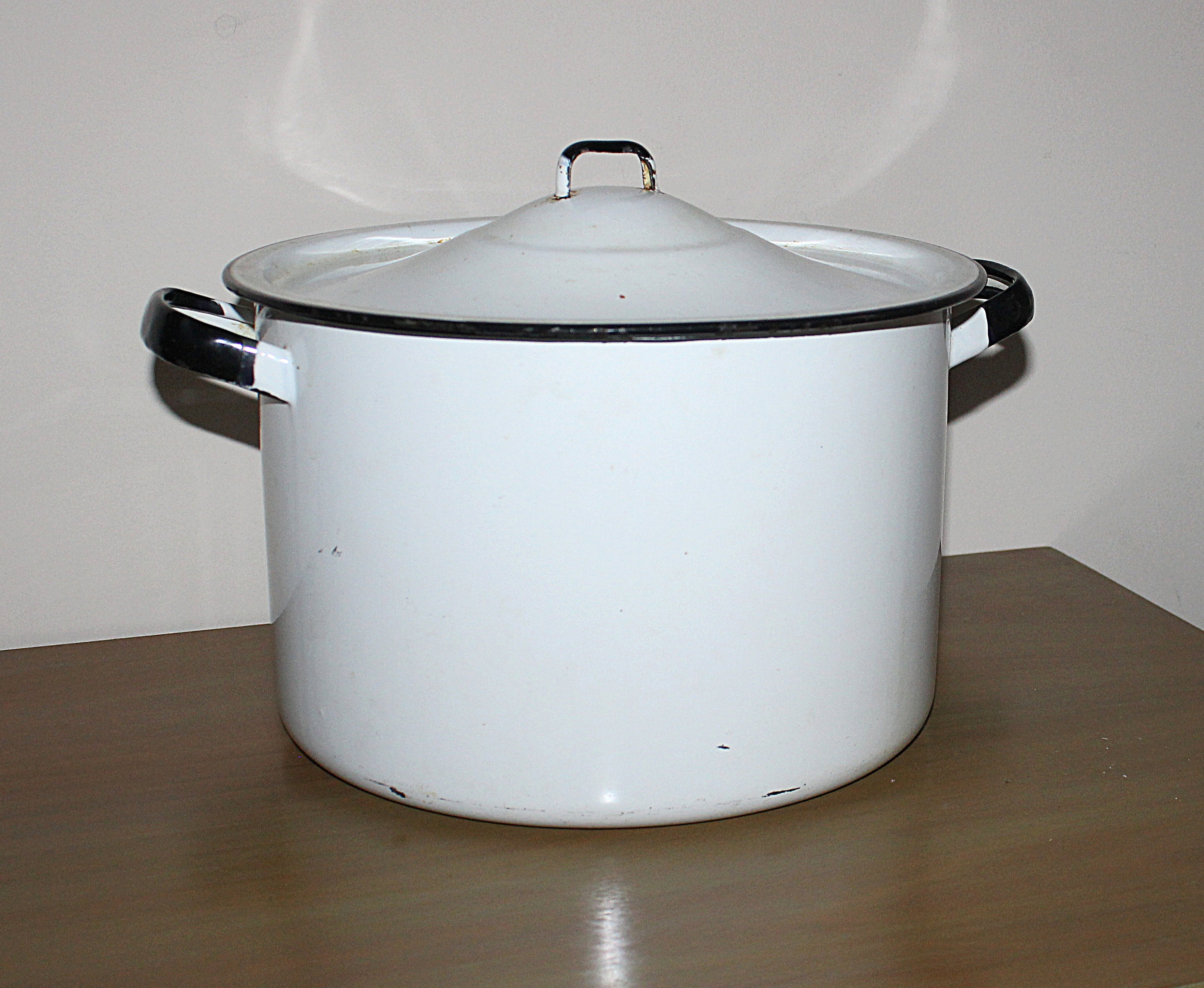 ROWANBERRY Enamel Stockpot Russian Khokhloma Black Cooking Pot Enameled Pot