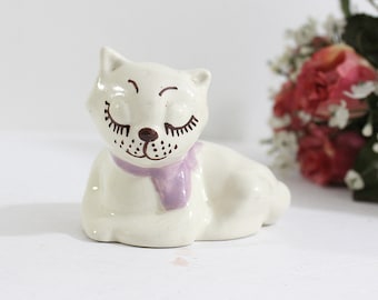 Lying Down Cat Figurine, Sleeping Cat Statue with Long Eyelashes, Cat Figure Looking Down, Cat Lover Gift