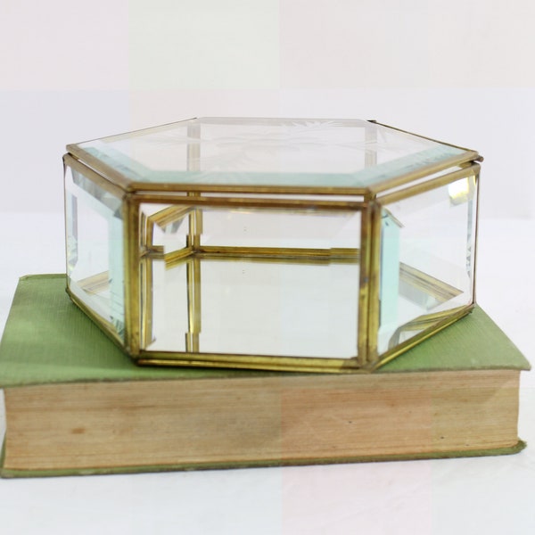 Vintage Clear Glass Hexagonal Box with Etched Top Beveled Edges Gold Corners Mirrored Bottom & Hinged Lid, Jewelry Box or Hold Potpourii