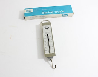 Vintage Spring Scale, Never Used, Brand: Ideal School Supply, Made by OHAUS SCALE CORP, Model #5413, Weighs Up to 2000 gm or 72 oz