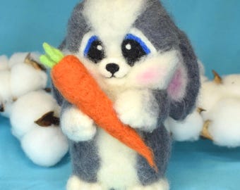 Nadelgefilzter Hase mit Karotte aus Filz
