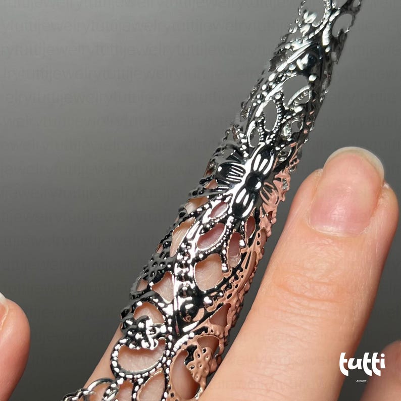 gothic rings, nail rings,cosplay armor,hand chain bracelet, vampire jewelry, vampire jewelry,finger armor, claw rings, finger claws, gothic ring, full finger ring, y2k ring, gothic jewelry, gemstone ring, dainty ring, garnet ring, Stacking Ring, gift for mom, mothers day gift, gift for her, gift for him, Gifts for Girlfriend, dark jewelry, gothic ring, goth ring, celestial ring, thumb ring, fidget ring, sister ring, witchy ring,gothic jewelry, punk ring, fantasy ring, y2k ring, halloween jewelry