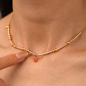 Personligt halsband med morsekod och födelsesten, smycken med hemligt meddelande, dolt meddelande i morsekod, födelsedagspresenter till henne