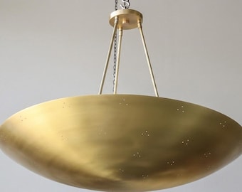 Lámpara de araña de latón de estilo moderno de mediados de siglo, lámpara colgante de cúpula grande, luminaria de techo minimalista, iluminación industrial moderna, lámpara colgante llamativa